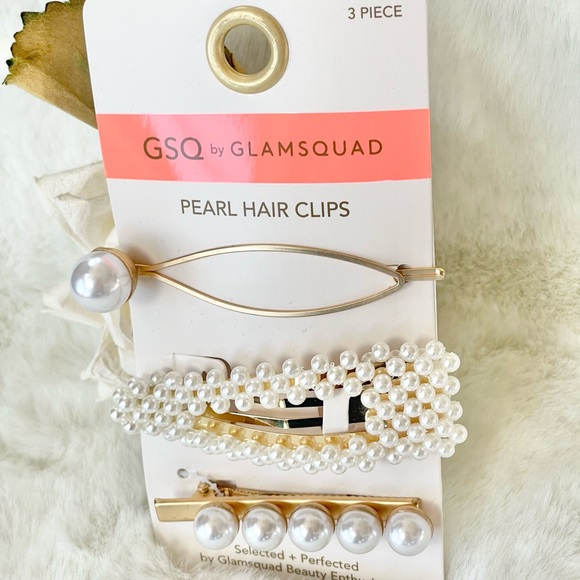 New with tag 3Piece PEARL HAIR CLIPS w/Gold color hardware. PERFECT FOR WEDDING - Picture 2 of 4
